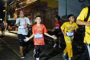 BIB: 4513, 3528, 4332
                            <button type="button" onclick="openModal(26227122)" class="btn btn-primary btn-sm float-right btn-popup" data-toggle="modal" data-target=".modal-high-quality">
                        <i class="fas fa-shopping-cart"></i> Add to Cart
                    </button>
                                            <button type="button" onclick="isThisMe(26227122, true)" class="btn btn-success btn-sm float-right btn-popup btn-isme hidden" data-toggle="tooltip" data-placement="bottom" title="นี่คือรูปของคุณใช่ไหม คลิกที่นี่เพื่อเอาเข้าอัลบั้ม">
                        <i class="fas fa-plus"></i> Add to album
                    </button>
                    <button type="button" onclick="isThisMe(26227122, false)" class="btn btn-warning btn-sm float-right btn-popup btn-isnotme hidden">
                        <i class="fas fa-ban"></i> Remove from album
                    </button>