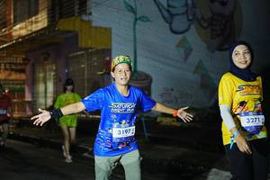 BIB: 3197, 3271
                            <button type="button" onclick="openModal(26230742)" class="btn btn-primary btn-sm float-right btn-popup" data-toggle="modal" data-target=".modal-high-quality">
                        <i class="fas fa-shopping-cart"></i> Add to Cart
                    </button>
                                            <button type="button" onclick="isThisMe(26230742, true)" class="btn btn-success btn-sm float-right btn-popup btn-isme hidden" data-toggle="tooltip" data-placement="bottom" title="นี่คือรูปของคุณใช่ไหม คลิกที่นี่เพื่อเอาเข้าอัลบั้ม">
                        <i class="fas fa-plus"></i> Add to album
                    </button>
                    <button type="button" onclick="isThisMe(26230742, false)" class="btn btn-warning btn-sm float-right btn-popup btn-isnotme hidden">
                        <i class="fas fa-ban"></i> Remove from album
                    </button>