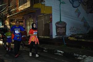 BIB: 4740, 4800
                            <button type="button" onclick="openModal(26227272)" class="btn btn-primary btn-sm float-right btn-popup" data-toggle="modal" data-target=".modal-high-quality">
                        <i class="fas fa-shopping-cart"></i> Add to Cart
                    </button>
                                            <button type="button" onclick="isThisMe(26227272, true)" class="btn btn-success btn-sm float-right btn-popup btn-isme hidden" data-toggle="tooltip" data-placement="bottom" title="นี่คือรูปของคุณใช่ไหม คลิกที่นี่เพื่อเอาเข้าอัลบั้ม">
                        <i class="fas fa-plus"></i> Add to album
                    </button>
                    <button type="button" onclick="isThisMe(26227272, false)" class="btn btn-warning btn-sm float-right btn-popup btn-isnotme hidden">
                        <i class="fas fa-ban"></i> Remove from album
                    </button>