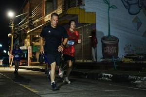 BIB: 3952
                            <button type="button" onclick="openModal(26226911)" class="btn btn-primary btn-sm float-right btn-popup" data-toggle="modal" data-target=".modal-high-quality">
                        <i class="fas fa-shopping-cart"></i> Add to Cart
                    </button>
                                            <button type="button" onclick="isThisMe(26226911, true)" class="btn btn-success btn-sm float-right btn-popup btn-isme hidden" data-toggle="tooltip" data-placement="bottom" title="นี่คือรูปของคุณใช่ไหม คลิกที่นี่เพื่อเอาเข้าอัลบั้ม">
                        <i class="fas fa-plus"></i> Add to album
                    </button>
                    <button type="button" onclick="isThisMe(26226911, false)" class="btn btn-warning btn-sm float-right btn-popup btn-isnotme hidden">
                        <i class="fas fa-ban"></i> Remove from album
                    </button>