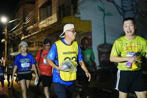 BIB: 4360
                            <button type="button" onclick="openModal(26231343)" class="btn btn-primary btn-sm float-right btn-popup" data-toggle="modal" data-target=".modal-high-quality">
                        <i class="fas fa-shopping-cart"></i> Add to Cart
                    </button>
                                            <button type="button" onclick="isThisMe(26231343, true)" class="btn btn-success btn-sm float-right btn-popup btn-isme hidden" data-toggle="tooltip" data-placement="bottom" title="นี่คือรูปของคุณใช่ไหม คลิกที่นี่เพื่อเอาเข้าอัลบั้ม">
                        <i class="fas fa-plus"></i> Add to album
                    </button>
                    <button type="button" onclick="isThisMe(26231343, false)" class="btn btn-warning btn-sm float-right btn-popup btn-isnotme hidden">
                        <i class="fas fa-ban"></i> Remove from album
                    </button>