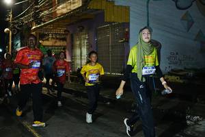 BIB: 183, 4927, 4309
                            <button type="button" onclick="openModal(26227794)" class="btn btn-primary btn-sm float-right btn-popup" data-toggle="modal" data-target=".modal-high-quality">
                        <i class="fas fa-shopping-cart"></i> Add to Cart
                    </button>
                                            <button type="button" onclick="isThisMe(26227794, true)" class="btn btn-success btn-sm float-right btn-popup btn-isme hidden" data-toggle="tooltip" data-placement="bottom" title="นี่คือรูปของคุณใช่ไหม คลิกที่นี่เพื่อเอาเข้าอัลบั้ม">
                        <i class="fas fa-plus"></i> Add to album
                    </button>
                    <button type="button" onclick="isThisMe(26227794, false)" class="btn btn-warning btn-sm float-right btn-popup btn-isnotme hidden">
                        <i class="fas fa-ban"></i> Remove from album
                    </button>