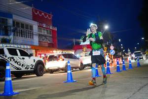 BIB: 3200
                            <button type="button" onclick="openModal(26244181)" class="btn btn-primary btn-sm float-right btn-popup" data-toggle="modal" data-target=".modal-high-quality">
                        <i class="fas fa-shopping-cart"></i> Add to Cart
                    </button>
                                            <button type="button" onclick="isThisMe(26244181, true)" class="btn btn-success btn-sm float-right btn-popup btn-isme hidden" data-toggle="tooltip" data-placement="bottom" title="นี่คือรูปของคุณใช่ไหม คลิกที่นี่เพื่อเอาเข้าอัลบั้ม">
                        <i class="fas fa-plus"></i> Add to album
                    </button>
                    <button type="button" onclick="isThisMe(26244181, false)" class="btn btn-warning btn-sm float-right btn-popup btn-isnotme hidden">
                        <i class="fas fa-ban"></i> Remove from album
                    </button>