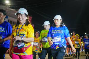 BIB: 3660, 3951
                            <button type="button" onclick="openModal(26233246)" class="btn btn-primary btn-sm float-right btn-popup" data-toggle="modal" data-target=".modal-high-quality">
                        <i class="fas fa-shopping-cart"></i> Add to Cart
                    </button>
                                            <button type="button" onclick="isThisMe(26233246, true)" class="btn btn-success btn-sm float-right btn-popup btn-isme hidden" data-toggle="tooltip" data-placement="bottom" title="นี่คือรูปของคุณใช่ไหม คลิกที่นี่เพื่อเอาเข้าอัลบั้ม">
                        <i class="fas fa-plus"></i> Add to album
                    </button>
                    <button type="button" onclick="isThisMe(26233246, false)" class="btn btn-warning btn-sm float-right btn-popup btn-isnotme hidden">
                        <i class="fas fa-ban"></i> Remove from album
                    </button>