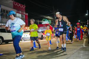 BIB: 4165, 3461
                            <button type="button" onclick="openModal(26233529)" class="btn btn-primary btn-sm float-right btn-popup" data-toggle="modal" data-target=".modal-high-quality">
                        <i class="fas fa-shopping-cart"></i> Add to Cart
                    </button>
                                            <button type="button" onclick="isThisMe(26233529, true)" class="btn btn-success btn-sm float-right btn-popup btn-isme hidden" data-toggle="tooltip" data-placement="bottom" title="นี่คือรูปของคุณใช่ไหม คลิกที่นี่เพื่อเอาเข้าอัลบั้ม">
                        <i class="fas fa-plus"></i> Add to album
                    </button>
                    <button type="button" onclick="isThisMe(26233529, false)" class="btn btn-warning btn-sm float-right btn-popup btn-isnotme hidden">
                        <i class="fas fa-ban"></i> Remove from album
                    </button>