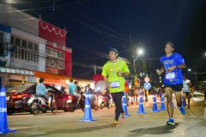 BIB: 3783, 4488
                            <button type="button" onclick="openModal(26244423)" class="btn btn-primary btn-sm float-right btn-popup" data-toggle="modal" data-target=".modal-high-quality">
                        <i class="fas fa-shopping-cart"></i> Add to Cart
                    </button>
                                            <button type="button" onclick="isThisMe(26244423, true)" class="btn btn-success btn-sm float-right btn-popup btn-isme hidden" data-toggle="tooltip" data-placement="bottom" title="นี่คือรูปของคุณใช่ไหม คลิกที่นี่เพื่อเอาเข้าอัลบั้ม">
                        <i class="fas fa-plus"></i> Add to album
                    </button>
                    <button type="button" onclick="isThisMe(26244423, false)" class="btn btn-warning btn-sm float-right btn-popup btn-isnotme hidden">
                        <i class="fas fa-ban"></i> Remove from album
                    </button>