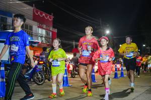 BIB: 3882, 3153, 3602
                            <button type="button" onclick="openModal(26236997)" class="btn btn-primary btn-sm float-right btn-popup" data-toggle="modal" data-target=".modal-high-quality">
                        <i class="fas fa-shopping-cart"></i> Add to Cart
                    </button>
                                            <button type="button" onclick="isThisMe(26236997, true)" class="btn btn-success btn-sm float-right btn-popup btn-isme hidden" data-toggle="tooltip" data-placement="bottom" title="นี่คือรูปของคุณใช่ไหม คลิกที่นี่เพื่อเอาเข้าอัลบั้ม">
                        <i class="fas fa-plus"></i> Add to album
                    </button>
                    <button type="button" onclick="isThisMe(26236997, false)" class="btn btn-warning btn-sm float-right btn-popup btn-isnotme hidden">
                        <i class="fas fa-ban"></i> Remove from album
                    </button>