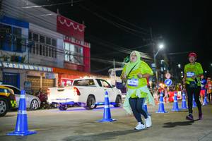 BIB: 4226, 3734
                            <button type="button" onclick="openModal(26233141)" class="btn btn-primary btn-sm float-right btn-popup" data-toggle="modal" data-target=".modal-high-quality">
                        <i class="fas fa-shopping-cart"></i> Add to Cart
                    </button>
                                            <button type="button" onclick="isThisMe(26233141, true)" class="btn btn-success btn-sm float-right btn-popup btn-isme hidden" data-toggle="tooltip" data-placement="bottom" title="นี่คือรูปของคุณใช่ไหม คลิกที่นี่เพื่อเอาเข้าอัลบั้ม">
                        <i class="fas fa-plus"></i> Add to album
                    </button>
                    <button type="button" onclick="isThisMe(26233141, false)" class="btn btn-warning btn-sm float-right btn-popup btn-isnotme hidden">
                        <i class="fas fa-ban"></i> Remove from album
                    </button>