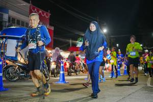 BIB: 5234
                            <button type="button" onclick="openModal(26246726)" class="btn btn-primary btn-sm float-right btn-popup" data-toggle="modal" data-target=".modal-high-quality">
                        <i class="fas fa-shopping-cart"></i> Add to Cart
                    </button>
                                            <button type="button" onclick="isThisMe(26246726, true)" class="btn btn-success btn-sm float-right btn-popup btn-isme hidden" data-toggle="tooltip" data-placement="bottom" title="นี่คือรูปของคุณใช่ไหม คลิกที่นี่เพื่อเอาเข้าอัลบั้ม">
                        <i class="fas fa-plus"></i> Add to album
                    </button>
                    <button type="button" onclick="isThisMe(26246726, false)" class="btn btn-warning btn-sm float-right btn-popup btn-isnotme hidden">
                        <i class="fas fa-ban"></i> Remove from album
                    </button>