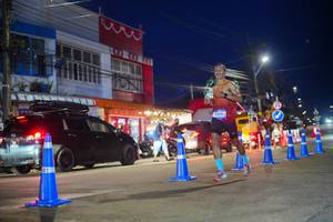 BIB: 12703
                            <button type="button" onclick="openModal(26244252)" class="btn btn-primary btn-sm float-right btn-popup" data-toggle="modal" data-target=".modal-high-quality">
                        <i class="fas fa-shopping-cart"></i> Add to Cart
                    </button>
                                            <button type="button" onclick="isThisMe(26244252, true)" class="btn btn-success btn-sm float-right btn-popup btn-isme hidden" data-toggle="tooltip" data-placement="bottom" title="นี่คือรูปของคุณใช่ไหม คลิกที่นี่เพื่อเอาเข้าอัลบั้ม">
                        <i class="fas fa-plus"></i> Add to album
                    </button>
                    <button type="button" onclick="isThisMe(26244252, false)" class="btn btn-warning btn-sm float-right btn-popup btn-isnotme hidden">
                        <i class="fas fa-ban"></i> Remove from album
                    </button>