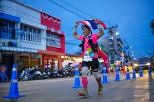 BIB: 5050
                            <button type="button" onclick="openModal(26243834)" class="btn btn-primary btn-sm float-right btn-popup" data-toggle="modal" data-target=".modal-high-quality">
                        <i class="fas fa-shopping-cart"></i> Add to Cart
                    </button>
                                            <button type="button" onclick="isThisMe(26243834, true)" class="btn btn-success btn-sm float-right btn-popup btn-isme hidden" data-toggle="tooltip" data-placement="bottom" title="นี่คือรูปของคุณใช่ไหม คลิกที่นี่เพื่อเอาเข้าอัลบั้ม">
                        <i class="fas fa-plus"></i> Add to album
                    </button>
                    <button type="button" onclick="isThisMe(26243834, false)" class="btn btn-warning btn-sm float-right btn-popup btn-isnotme hidden">
                        <i class="fas fa-ban"></i> Remove from album
                    </button>