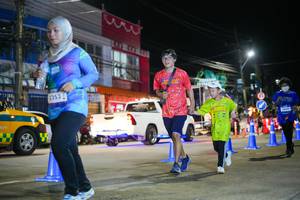 BIB: 1353
                            <button type="button" onclick="openModal(26233174)" class="btn btn-primary btn-sm float-right btn-popup" data-toggle="modal" data-target=".modal-high-quality">
                        <i class="fas fa-shopping-cart"></i> Add to Cart
                    </button>
                                            <button type="button" onclick="isThisMe(26233174, true)" class="btn btn-success btn-sm float-right btn-popup btn-isme hidden" data-toggle="tooltip" data-placement="bottom" title="นี่คือรูปของคุณใช่ไหม คลิกที่นี่เพื่อเอาเข้าอัลบั้ม">
                        <i class="fas fa-plus"></i> Add to album
                    </button>
                    <button type="button" onclick="isThisMe(26233174, false)" class="btn btn-warning btn-sm float-right btn-popup btn-isnotme hidden">
                        <i class="fas fa-ban"></i> Remove from album
                    </button>