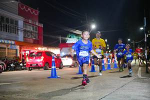 BIB: 4352
                            <button type="button" onclick="openModal(26245151)" class="btn btn-primary btn-sm float-right btn-popup" data-toggle="modal" data-target=".modal-high-quality">
                        <i class="fas fa-shopping-cart"></i> Add to Cart
                    </button>
                                            <button type="button" onclick="isThisMe(26245151, true)" class="btn btn-success btn-sm float-right btn-popup btn-isme hidden" data-toggle="tooltip" data-placement="bottom" title="นี่คือรูปของคุณใช่ไหม คลิกที่นี่เพื่อเอาเข้าอัลบั้ม">
                        <i class="fas fa-plus"></i> Add to album
                    </button>
                    <button type="button" onclick="isThisMe(26245151, false)" class="btn btn-warning btn-sm float-right btn-popup btn-isnotme hidden">
                        <i class="fas fa-ban"></i> Remove from album
                    </button>