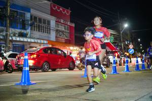 BIB: 4517, 3350
                            <button type="button" onclick="openModal(26245057)" class="btn btn-primary btn-sm float-right btn-popup" data-toggle="modal" data-target=".modal-high-quality">
                        <i class="fas fa-shopping-cart"></i> Add to Cart
                    </button>
                                            <button type="button" onclick="isThisMe(26245057, true)" class="btn btn-success btn-sm float-right btn-popup btn-isme hidden" data-toggle="tooltip" data-placement="bottom" title="นี่คือรูปของคุณใช่ไหม คลิกที่นี่เพื่อเอาเข้าอัลบั้ม">
                        <i class="fas fa-plus"></i> Add to album
                    </button>
                    <button type="button" onclick="isThisMe(26245057, false)" class="btn btn-warning btn-sm float-right btn-popup btn-isnotme hidden">
                        <i class="fas fa-ban"></i> Remove from album
                    </button>