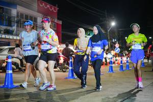 BIB: 4047, 3248, 4934, 3150
                            <button type="button" onclick="openModal(26246560)" class="btn btn-primary btn-sm float-right btn-popup" data-toggle="modal" data-target=".modal-high-quality">
                        <i class="fas fa-shopping-cart"></i> Add to Cart
                    </button>
                                            <button type="button" onclick="isThisMe(26246560, true)" class="btn btn-success btn-sm float-right btn-popup btn-isme hidden" data-toggle="tooltip" data-placement="bottom" title="นี่คือรูปของคุณใช่ไหม คลิกที่นี่เพื่อเอาเข้าอัลบั้ม">
                        <i class="fas fa-plus"></i> Add to album
                    </button>
                    <button type="button" onclick="isThisMe(26246560, false)" class="btn btn-warning btn-sm float-right btn-popup btn-isnotme hidden">
                        <i class="fas fa-ban"></i> Remove from album
                    </button>