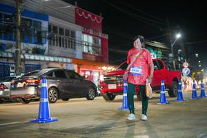 BIB: 3430
                            <button type="button" onclick="openModal(26232344)" class="btn btn-primary btn-sm float-right btn-popup" data-toggle="modal" data-target=".modal-high-quality">
                        <i class="fas fa-shopping-cart"></i> Add to Cart
                    </button>
                                            <button type="button" onclick="isThisMe(26232344, true)" class="btn btn-success btn-sm float-right btn-popup btn-isme hidden" data-toggle="tooltip" data-placement="bottom" title="นี่คือรูปของคุณใช่ไหม คลิกที่นี่เพื่อเอาเข้าอัลบั้ม">
                        <i class="fas fa-plus"></i> Add to album
                    </button>
                    <button type="button" onclick="isThisMe(26232344, false)" class="btn btn-warning btn-sm float-right btn-popup btn-isnotme hidden">
                        <i class="fas fa-ban"></i> Remove from album
                    </button>