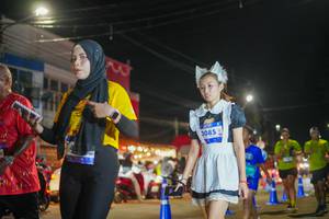 BIB: 3085
                            <button type="button" onclick="openModal(26234191)" class="btn btn-primary btn-sm float-right btn-popup" data-toggle="modal" data-target=".modal-high-quality">
                        <i class="fas fa-shopping-cart"></i> Add to Cart
                    </button>
                                            <button type="button" onclick="isThisMe(26234191, true)" class="btn btn-success btn-sm float-right btn-popup btn-isme hidden" data-toggle="tooltip" data-placement="bottom" title="นี่คือรูปของคุณใช่ไหม คลิกที่นี่เพื่อเอาเข้าอัลบั้ม">
                        <i class="fas fa-plus"></i> Add to album
                    </button>
                    <button type="button" onclick="isThisMe(26234191, false)" class="btn btn-warning btn-sm float-right btn-popup btn-isnotme hidden">
                        <i class="fas fa-ban"></i> Remove from album
                    </button>