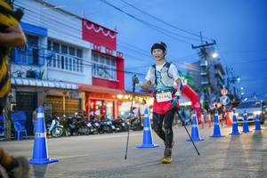 BIB: 5144
                            <button type="button" onclick="openModal(26243909)" class="btn btn-primary btn-sm float-right btn-popup" data-toggle="modal" data-target=".modal-high-quality">
                        <i class="fas fa-shopping-cart"></i> Add to Cart
                    </button>
                                            <button type="button" onclick="isThisMe(26243909, true)" class="btn btn-success btn-sm float-right btn-popup btn-isme hidden" data-toggle="tooltip" data-placement="bottom" title="นี่คือรูปของคุณใช่ไหม คลิกที่นี่เพื่อเอาเข้าอัลบั้ม">
                        <i class="fas fa-plus"></i> Add to album
                    </button>
                    <button type="button" onclick="isThisMe(26243909, false)" class="btn btn-warning btn-sm float-right btn-popup btn-isnotme hidden">
                        <i class="fas fa-ban"></i> Remove from album
                    </button>