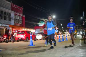 BIB: 4633539
                            <button type="button" onclick="openModal(26245329)" class="btn btn-primary btn-sm float-right btn-popup" data-toggle="modal" data-target=".modal-high-quality">
                        <i class="fas fa-shopping-cart"></i> Add to Cart
                    </button>
                                            <button type="button" onclick="isThisMe(26245329, true)" class="btn btn-success btn-sm float-right btn-popup btn-isme hidden" data-toggle="tooltip" data-placement="bottom" title="นี่คือรูปของคุณใช่ไหม คลิกที่นี่เพื่อเอาเข้าอัลบั้ม">
                        <i class="fas fa-plus"></i> Add to album
                    </button>
                    <button type="button" onclick="isThisMe(26245329, false)" class="btn btn-warning btn-sm float-right btn-popup btn-isnotme hidden">
                        <i class="fas fa-ban"></i> Remove from album
                    </button>