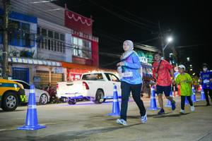 BIB: 3353
                            <button type="button" onclick="openModal(26233193)" class="btn btn-primary btn-sm float-right btn-popup" data-toggle="modal" data-target=".modal-high-quality">
                        <i class="fas fa-shopping-cart"></i> Add to Cart
                    </button>
                                            <button type="button" onclick="isThisMe(26233193, true)" class="btn btn-success btn-sm float-right btn-popup btn-isme hidden" data-toggle="tooltip" data-placement="bottom" title="นี่คือรูปของคุณใช่ไหม คลิกที่นี่เพื่อเอาเข้าอัลบั้ม">
                        <i class="fas fa-plus"></i> Add to album
                    </button>
                    <button type="button" onclick="isThisMe(26233193, false)" class="btn btn-warning btn-sm float-right btn-popup btn-isnotme hidden">
                        <i class="fas fa-ban"></i> Remove from album
                    </button>