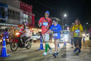 BIB: 4133, 4818, 4039
                            <button type="button" onclick="openModal(26234076)" class="btn btn-primary btn-sm float-right btn-popup" data-toggle="modal" data-target=".modal-high-quality">
                        <i class="fas fa-shopping-cart"></i> Add to Cart
                    </button>
                                            <button type="button" onclick="isThisMe(26234076, true)" class="btn btn-success btn-sm float-right btn-popup btn-isme hidden" data-toggle="tooltip" data-placement="bottom" title="นี่คือรูปของคุณใช่ไหม คลิกที่นี่เพื่อเอาเข้าอัลบั้ม">
                        <i class="fas fa-plus"></i> Add to album
                    </button>
                    <button type="button" onclick="isThisMe(26234076, false)" class="btn btn-warning btn-sm float-right btn-popup btn-isnotme hidden">
                        <i class="fas fa-ban"></i> Remove from album
                    </button>