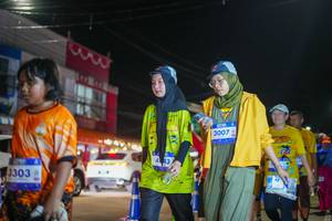 BIB: 3303, 443, 3007
                            <button type="button" onclick="openModal(26233644)" class="btn btn-primary btn-sm float-right btn-popup" data-toggle="modal" data-target=".modal-high-quality">
                        <i class="fas fa-shopping-cart"></i> Add to Cart
                    </button>
                                            <button type="button" onclick="isThisMe(26233644, true)" class="btn btn-success btn-sm float-right btn-popup btn-isme hidden" data-toggle="tooltip" data-placement="bottom" title="นี่คือรูปของคุณใช่ไหม คลิกที่นี่เพื่อเอาเข้าอัลบั้ม">
                        <i class="fas fa-plus"></i> Add to album
                    </button>
                    <button type="button" onclick="isThisMe(26233644, false)" class="btn btn-warning btn-sm float-right btn-popup btn-isnotme hidden">
                        <i class="fas fa-ban"></i> Remove from album
                    </button>