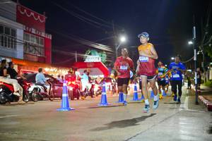 BIB: 4172
                            <button type="button" onclick="openModal(26244508)" class="btn btn-primary btn-sm float-right btn-popup" data-toggle="modal" data-target=".modal-high-quality">
                        <i class="fas fa-shopping-cart"></i> Add to Cart
                    </button>
                                            <button type="button" onclick="isThisMe(26244508, true)" class="btn btn-success btn-sm float-right btn-popup btn-isme hidden" data-toggle="tooltip" data-placement="bottom" title="นี่คือรูปของคุณใช่ไหม คลิกที่นี่เพื่อเอาเข้าอัลบั้ม">
                        <i class="fas fa-plus"></i> Add to album
                    </button>
                    <button type="button" onclick="isThisMe(26244508, false)" class="btn btn-warning btn-sm float-right btn-popup btn-isnotme hidden">
                        <i class="fas fa-ban"></i> Remove from album
                    </button>