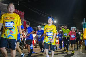 BIB: 4242, 3991
                            <button type="button" onclick="openModal(26236524)" class="btn btn-primary btn-sm float-right btn-popup" data-toggle="modal" data-target=".modal-high-quality">
                        <i class="fas fa-shopping-cart"></i> Add to Cart
                    </button>
                                            <button type="button" onclick="isThisMe(26236524, true)" class="btn btn-success btn-sm float-right btn-popup btn-isme hidden" data-toggle="tooltip" data-placement="bottom" title="นี่คือรูปของคุณใช่ไหม คลิกที่นี่เพื่อเอาเข้าอัลบั้ม">
                        <i class="fas fa-plus"></i> Add to album
                    </button>
                    <button type="button" onclick="isThisMe(26236524, false)" class="btn btn-warning btn-sm float-right btn-popup btn-isnotme hidden">
                        <i class="fas fa-ban"></i> Remove from album
                    </button>