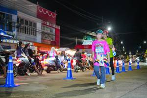 BIB: 4572
                            <button type="button" onclick="openModal(26246625)" class="btn btn-primary btn-sm float-right btn-popup" data-toggle="modal" data-target=".modal-high-quality">
                        <i class="fas fa-shopping-cart"></i> Add to Cart
                    </button>
                                            <button type="button" onclick="isThisMe(26246625, true)" class="btn btn-success btn-sm float-right btn-popup btn-isme hidden" data-toggle="tooltip" data-placement="bottom" title="นี่คือรูปของคุณใช่ไหม คลิกที่นี่เพื่อเอาเข้าอัลบั้ม">
                        <i class="fas fa-plus"></i> Add to album
                    </button>
                    <button type="button" onclick="isThisMe(26246625, false)" class="btn btn-warning btn-sm float-right btn-popup btn-isnotme hidden">
                        <i class="fas fa-ban"></i> Remove from album
                    </button>