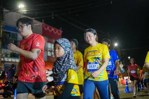 BIB: 3537
                            <button type="button" onclick="openModal(26234239)" class="btn btn-primary btn-sm float-right btn-popup" data-toggle="modal" data-target=".modal-high-quality">
                        <i class="fas fa-shopping-cart"></i> Add to Cart
                    </button>
                                            <button type="button" onclick="isThisMe(26234239, true)" class="btn btn-success btn-sm float-right btn-popup btn-isme hidden" data-toggle="tooltip" data-placement="bottom" title="นี่คือรูปของคุณใช่ไหม คลิกที่นี่เพื่อเอาเข้าอัลบั้ม">
                        <i class="fas fa-plus"></i> Add to album
                    </button>
                    <button type="button" onclick="isThisMe(26234239, false)" class="btn btn-warning btn-sm float-right btn-popup btn-isnotme hidden">
                        <i class="fas fa-ban"></i> Remove from album
                    </button>