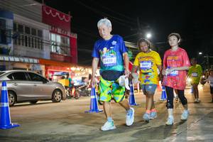 BIB: 3850, 3647
                            <button type="button" onclick="openModal(26228398)" class="btn btn-primary btn-sm float-right btn-popup" data-toggle="modal" data-target=".modal-high-quality">
                        <i class="fas fa-shopping-cart"></i> Add to Cart
                    </button>
                                            <button type="button" onclick="isThisMe(26228398, true)" class="btn btn-success btn-sm float-right btn-popup btn-isme hidden" data-toggle="tooltip" data-placement="bottom" title="นี่คือรูปของคุณใช่ไหม คลิกที่นี่เพื่อเอาเข้าอัลบั้ม">
                        <i class="fas fa-plus"></i> Add to album
                    </button>
                    <button type="button" onclick="isThisMe(26228398, false)" class="btn btn-warning btn-sm float-right btn-popup btn-isnotme hidden">
                        <i class="fas fa-ban"></i> Remove from album
                    </button>