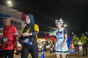 BIB: 1511, 433, 3085
                            <button type="button" onclick="openModal(26234206)" class="btn btn-primary btn-sm float-right btn-popup" data-toggle="modal" data-target=".modal-high-quality">
                        <i class="fas fa-shopping-cart"></i> Add to Cart
                    </button>
                                            <button type="button" onclick="isThisMe(26234206, true)" class="btn btn-success btn-sm float-right btn-popup btn-isme hidden" data-toggle="tooltip" data-placement="bottom" title="นี่คือรูปของคุณใช่ไหม คลิกที่นี่เพื่อเอาเข้าอัลบั้ม">
                        <i class="fas fa-plus"></i> Add to album
                    </button>
                    <button type="button" onclick="isThisMe(26234206, false)" class="btn btn-warning btn-sm float-right btn-popup btn-isnotme hidden">
                        <i class="fas fa-ban"></i> Remove from album
                    </button>