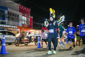 BIB: 3415, 4010
                            <button type="button" onclick="openModal(26228431)" class="btn btn-primary btn-sm float-right btn-popup" data-toggle="modal" data-target=".modal-high-quality">
                        <i class="fas fa-shopping-cart"></i> Add to Cart
                    </button>
                                            <button type="button" onclick="isThisMe(26228431, true)" class="btn btn-success btn-sm float-right btn-popup btn-isme hidden" data-toggle="tooltip" data-placement="bottom" title="นี่คือรูปของคุณใช่ไหม คลิกที่นี่เพื่อเอาเข้าอัลบั้ม">
                        <i class="fas fa-plus"></i> Add to album
                    </button>
                    <button type="button" onclick="isThisMe(26228431, false)" class="btn btn-warning btn-sm float-right btn-popup btn-isnotme hidden">
                        <i class="fas fa-ban"></i> Remove from album
                    </button>