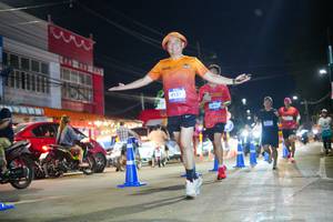 BIB: 41211
                            <button type="button" onclick="openModal(26245089)" class="btn btn-primary btn-sm float-right btn-popup" data-toggle="modal" data-target=".modal-high-quality">
                        <i class="fas fa-shopping-cart"></i> Add to Cart
                    </button>
                                            <button type="button" onclick="isThisMe(26245089, true)" class="btn btn-success btn-sm float-right btn-popup btn-isme hidden" data-toggle="tooltip" data-placement="bottom" title="นี่คือรูปของคุณใช่ไหม คลิกที่นี่เพื่อเอาเข้าอัลบั้ม">
                        <i class="fas fa-plus"></i> Add to album
                    </button>
                    <button type="button" onclick="isThisMe(26245089, false)" class="btn btn-warning btn-sm float-right btn-popup btn-isnotme hidden">
                        <i class="fas fa-ban"></i> Remove from album
                    </button>