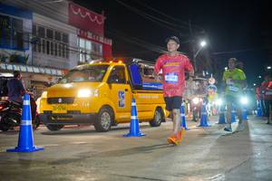 BIB: 0794, 3710
                            <button type="button" onclick="openModal(26235336)" class="btn btn-primary btn-sm float-right btn-popup" data-toggle="modal" data-target=".modal-high-quality">
                        <i class="fas fa-shopping-cart"></i> Add to Cart
                    </button>
                                            <button type="button" onclick="isThisMe(26235336, true)" class="btn btn-success btn-sm float-right btn-popup btn-isme hidden" data-toggle="tooltip" data-placement="bottom" title="นี่คือรูปของคุณใช่ไหม คลิกที่นี่เพื่อเอาเข้าอัลบั้ม">
                        <i class="fas fa-plus"></i> Add to album
                    </button>
                    <button type="button" onclick="isThisMe(26235336, false)" class="btn btn-warning btn-sm float-right btn-popup btn-isnotme hidden">
                        <i class="fas fa-ban"></i> Remove from album
                    </button>