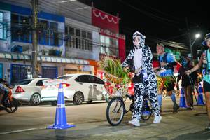 BIB: 
                            <button type="button" onclick="openModal(26230144)" class="btn btn-primary btn-sm float-right btn-popup" data-toggle="modal" data-target=".modal-high-quality">
                        <i class="fas fa-shopping-cart"></i> Add to Cart
                    </button>
                                            <button type="button" onclick="isThisMe(26230144, true)" class="btn btn-success btn-sm float-right btn-popup btn-isme hidden" data-toggle="tooltip" data-placement="bottom" title="นี่คือรูปของคุณใช่ไหม คลิกที่นี่เพื่อเอาเข้าอัลบั้ม">
                        <i class="fas fa-plus"></i> Add to album
                    </button>
                    <button type="button" onclick="isThisMe(26230144, false)" class="btn btn-warning btn-sm float-right btn-popup btn-isnotme hidden">
                        <i class="fas fa-ban"></i> Remove from album
                    </button>