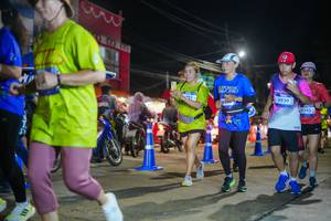 BIB: 3930, 3145
                            <button type="button" onclick="openModal(26246904)" class="btn btn-primary btn-sm float-right btn-popup" data-toggle="modal" data-target=".modal-high-quality">
                        <i class="fas fa-shopping-cart"></i> Add to Cart
                    </button>
                                            <button type="button" onclick="isThisMe(26246904, true)" class="btn btn-success btn-sm float-right btn-popup btn-isme hidden" data-toggle="tooltip" data-placement="bottom" title="นี่คือรูปของคุณใช่ไหม คลิกที่นี่เพื่อเอาเข้าอัลบั้ม">
                        <i class="fas fa-plus"></i> Add to album
                    </button>
                    <button type="button" onclick="isThisMe(26246904, false)" class="btn btn-warning btn-sm float-right btn-popup btn-isnotme hidden">
                        <i class="fas fa-ban"></i> Remove from album
                    </button>