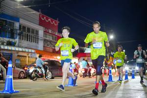 BIB: 3597, 4619
                            <button type="button" onclick="openModal(26244448)" class="btn btn-primary btn-sm float-right btn-popup" data-toggle="modal" data-target=".modal-high-quality">
                        <i class="fas fa-shopping-cart"></i> Add to Cart
                    </button>
                                            <button type="button" onclick="isThisMe(26244448, true)" class="btn btn-success btn-sm float-right btn-popup btn-isme hidden" data-toggle="tooltip" data-placement="bottom" title="นี่คือรูปของคุณใช่ไหม คลิกที่นี่เพื่อเอาเข้าอัลบั้ม">
                        <i class="fas fa-plus"></i> Add to album
                    </button>
                    <button type="button" onclick="isThisMe(26244448, false)" class="btn btn-warning btn-sm float-right btn-popup btn-isnotme hidden">
                        <i class="fas fa-ban"></i> Remove from album
                    </button>