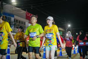 BIB: 3327, 3083
                            <button type="button" onclick="openModal(26233861)" class="btn btn-primary btn-sm float-right btn-popup" data-toggle="modal" data-target=".modal-high-quality">
                        <i class="fas fa-shopping-cart"></i> Add to Cart
                    </button>
                                            <button type="button" onclick="isThisMe(26233861, true)" class="btn btn-success btn-sm float-right btn-popup btn-isme hidden" data-toggle="tooltip" data-placement="bottom" title="นี่คือรูปของคุณใช่ไหม คลิกที่นี่เพื่อเอาเข้าอัลบั้ม">
                        <i class="fas fa-plus"></i> Add to album
                    </button>
                    <button type="button" onclick="isThisMe(26233861, false)" class="btn btn-warning btn-sm float-right btn-popup btn-isnotme hidden">
                        <i class="fas fa-ban"></i> Remove from album
                    </button>