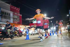 BIB: 4121
                            <button type="button" onclick="openModal(26245091)" class="btn btn-primary btn-sm float-right btn-popup" data-toggle="modal" data-target=".modal-high-quality">
                        <i class="fas fa-shopping-cart"></i> Add to Cart
                    </button>
                                            <button type="button" onclick="isThisMe(26245091, true)" class="btn btn-success btn-sm float-right btn-popup btn-isme hidden" data-toggle="tooltip" data-placement="bottom" title="นี่คือรูปของคุณใช่ไหม คลิกที่นี่เพื่อเอาเข้าอัลบั้ม">
                        <i class="fas fa-plus"></i> Add to album
                    </button>
                    <button type="button" onclick="isThisMe(26245091, false)" class="btn btn-warning btn-sm float-right btn-popup btn-isnotme hidden">
                        <i class="fas fa-ban"></i> Remove from album
                    </button>