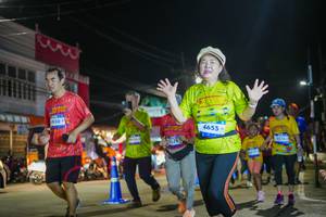 BIB: 930, 3145, 4655, 337
                            <button type="button" onclick="openModal(26233998)" class="btn btn-primary btn-sm float-right btn-popup" data-toggle="modal" data-target=".modal-high-quality">
                        <i class="fas fa-shopping-cart"></i> Add to Cart
                    </button>
                                            <button type="button" onclick="isThisMe(26233998, true)" class="btn btn-success btn-sm float-right btn-popup btn-isme hidden" data-toggle="tooltip" data-placement="bottom" title="นี่คือรูปของคุณใช่ไหม คลิกที่นี่เพื่อเอาเข้าอัลบั้ม">
                        <i class="fas fa-plus"></i> Add to album
                    </button>
                    <button type="button" onclick="isThisMe(26233998, false)" class="btn btn-warning btn-sm float-right btn-popup btn-isnotme hidden">
                        <i class="fas fa-ban"></i> Remove from album
                    </button>