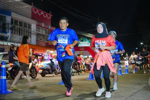 BIB: 4740, 3404
                            <button type="button" onclick="openModal(26246579)" class="btn btn-primary btn-sm float-right btn-popup" data-toggle="modal" data-target=".modal-high-quality">
                        <i class="fas fa-shopping-cart"></i> Add to Cart
                    </button>
                                            <button type="button" onclick="isThisMe(26246579, true)" class="btn btn-success btn-sm float-right btn-popup btn-isme hidden" data-toggle="tooltip" data-placement="bottom" title="นี่คือรูปของคุณใช่ไหม คลิกที่นี่เพื่อเอาเข้าอัลบั้ม">
                        <i class="fas fa-plus"></i> Add to album
                    </button>
                    <button type="button" onclick="isThisMe(26246579, false)" class="btn btn-warning btn-sm float-right btn-popup btn-isnotme hidden">
                        <i class="fas fa-ban"></i> Remove from album
                    </button>