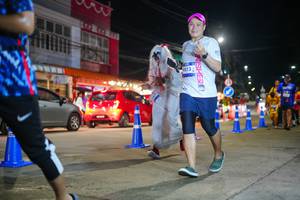 BIB: 4513
                            <button type="button" onclick="openModal(26246284)" class="btn btn-primary btn-sm float-right btn-popup" data-toggle="modal" data-target=".modal-high-quality">
                        <i class="fas fa-shopping-cart"></i> Add to Cart
                    </button>
                                            <button type="button" onclick="isThisMe(26246284, true)" class="btn btn-success btn-sm float-right btn-popup btn-isme hidden" data-toggle="tooltip" data-placement="bottom" title="นี่คือรูปของคุณใช่ไหม คลิกที่นี่เพื่อเอาเข้าอัลบั้ม">
                        <i class="fas fa-plus"></i> Add to album
                    </button>
                    <button type="button" onclick="isThisMe(26246284, false)" class="btn btn-warning btn-sm float-right btn-popup btn-isnotme hidden">
                        <i class="fas fa-ban"></i> Remove from album
                    </button>