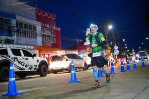 BIB: 5200
                            <button type="button" onclick="openModal(26244200)" class="btn btn-primary btn-sm float-right btn-popup" data-toggle="modal" data-target=".modal-high-quality">
                        <i class="fas fa-shopping-cart"></i> Add to Cart
                    </button>
                                            <button type="button" onclick="isThisMe(26244200, true)" class="btn btn-success btn-sm float-right btn-popup btn-isme hidden" data-toggle="tooltip" data-placement="bottom" title="นี่คือรูปของคุณใช่ไหม คลิกที่นี่เพื่อเอาเข้าอัลบั้ม">
                        <i class="fas fa-plus"></i> Add to album
                    </button>
                    <button type="button" onclick="isThisMe(26244200, false)" class="btn btn-warning btn-sm float-right btn-popup btn-isnotme hidden">
                        <i class="fas fa-ban"></i> Remove from album
                    </button>