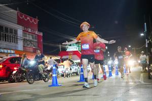 BIB: 4121
                            <button type="button" onclick="openModal(26245094)" class="btn btn-primary btn-sm float-right btn-popup" data-toggle="modal" data-target=".modal-high-quality">
                        <i class="fas fa-shopping-cart"></i> Add to Cart
                    </button>
                                            <button type="button" onclick="isThisMe(26245094, true)" class="btn btn-success btn-sm float-right btn-popup btn-isme hidden" data-toggle="tooltip" data-placement="bottom" title="นี่คือรูปของคุณใช่ไหม คลิกที่นี่เพื่อเอาเข้าอัลบั้ม">
                        <i class="fas fa-plus"></i> Add to album
                    </button>
                    <button type="button" onclick="isThisMe(26245094, false)" class="btn btn-warning btn-sm float-right btn-popup btn-isnotme hidden">
                        <i class="fas fa-ban"></i> Remove from album
                    </button>