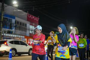 BIB: 320, 3879
                            <button type="button" onclick="openModal(26233262)" class="btn btn-primary btn-sm float-right btn-popup" data-toggle="modal" data-target=".modal-high-quality">
                        <i class="fas fa-shopping-cart"></i> Add to Cart
                    </button>
                                            <button type="button" onclick="isThisMe(26233262, true)" class="btn btn-success btn-sm float-right btn-popup btn-isme hidden" data-toggle="tooltip" data-placement="bottom" title="นี่คือรูปของคุณใช่ไหม คลิกที่นี่เพื่อเอาเข้าอัลบั้ม">
                        <i class="fas fa-plus"></i> Add to album
                    </button>
                    <button type="button" onclick="isThisMe(26233262, false)" class="btn btn-warning btn-sm float-right btn-popup btn-isnotme hidden">
                        <i class="fas fa-ban"></i> Remove from album
                    </button>