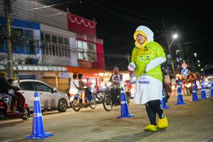 BIB: 3789
                            <button type="button" onclick="openModal(26229401)" class="btn btn-primary btn-sm float-right btn-popup" data-toggle="modal" data-target=".modal-high-quality">
                        <i class="fas fa-shopping-cart"></i> Add to Cart
                    </button>
                                            <button type="button" onclick="isThisMe(26229401, true)" class="btn btn-success btn-sm float-right btn-popup btn-isme hidden" data-toggle="tooltip" data-placement="bottom" title="นี่คือรูปของคุณใช่ไหม คลิกที่นี่เพื่อเอาเข้าอัลบั้ม">
                        <i class="fas fa-plus"></i> Add to album
                    </button>
                    <button type="button" onclick="isThisMe(26229401, false)" class="btn btn-warning btn-sm float-right btn-popup btn-isnotme hidden">
                        <i class="fas fa-ban"></i> Remove from album
                    </button>