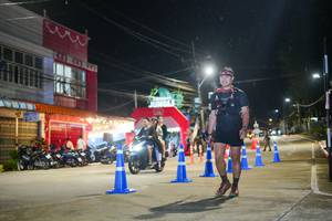 BIB: 
                            <button type="button" onclick="openModal(26227263)" class="btn btn-primary btn-sm float-right btn-popup" data-toggle="modal" data-target=".modal-high-quality">
                        <i class="fas fa-shopping-cart"></i> Add to Cart
                    </button>
                                            <button type="button" onclick="isThisMe(26227263, true)" class="btn btn-success btn-sm float-right btn-popup btn-isme hidden" data-toggle="tooltip" data-placement="bottom" title="นี่คือรูปของคุณใช่ไหม คลิกที่นี่เพื่อเอาเข้าอัลบั้ม">
                        <i class="fas fa-plus"></i> Add to album
                    </button>
                    <button type="button" onclick="isThisMe(26227263, false)" class="btn btn-warning btn-sm float-right btn-popup btn-isnotme hidden">
                        <i class="fas fa-ban"></i> Remove from album
                    </button>