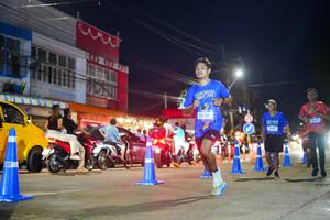 BIB: 3530
                            <button type="button" onclick="openModal(26244531)" class="btn btn-primary btn-sm float-right btn-popup" data-toggle="modal" data-target=".modal-high-quality">
                        <i class="fas fa-shopping-cart"></i> Add to Cart
                    </button>
                                            <button type="button" onclick="isThisMe(26244531, true)" class="btn btn-success btn-sm float-right btn-popup btn-isme hidden" data-toggle="tooltip" data-placement="bottom" title="นี่คือรูปของคุณใช่ไหม คลิกที่นี่เพื่อเอาเข้าอัลบั้ม">
                        <i class="fas fa-plus"></i> Add to album
                    </button>
                    <button type="button" onclick="isThisMe(26244531, false)" class="btn btn-warning btn-sm float-right btn-popup btn-isnotme hidden">
                        <i class="fas fa-ban"></i> Remove from album
                    </button>