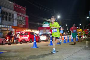 BIB: 4317
                            <button type="button" onclick="openModal(26245404)" class="btn btn-primary btn-sm float-right btn-popup" data-toggle="modal" data-target=".modal-high-quality">
                        <i class="fas fa-shopping-cart"></i> Add to Cart
                    </button>
                                            <button type="button" onclick="isThisMe(26245404, true)" class="btn btn-success btn-sm float-right btn-popup btn-isme hidden" data-toggle="tooltip" data-placement="bottom" title="นี่คือรูปของคุณใช่ไหม คลิกที่นี่เพื่อเอาเข้าอัลบั้ม">
                        <i class="fas fa-plus"></i> Add to album
                    </button>
                    <button type="button" onclick="isThisMe(26245404, false)" class="btn btn-warning btn-sm float-right btn-popup btn-isnotme hidden">
                        <i class="fas fa-ban"></i> Remove from album
                    </button>